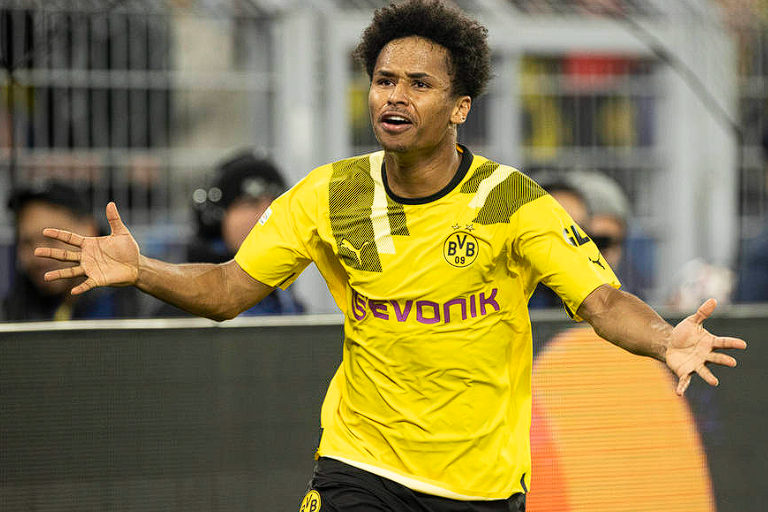 曼联引援受挫：阿德耶米心向阿森纳，自身困境与场外风波交织