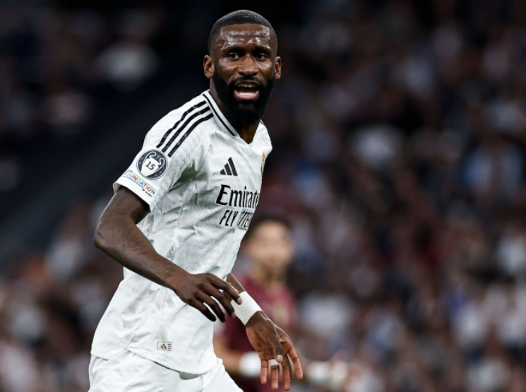 皇马后卫吕迪格：复出困境与未来悬念