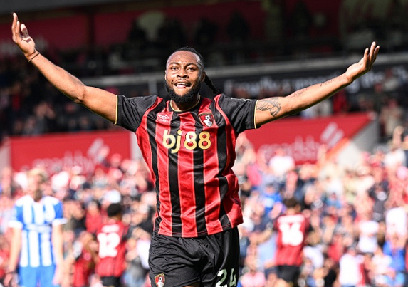 曼城引援动态：塞梅尼奥转会博弈与各方角力