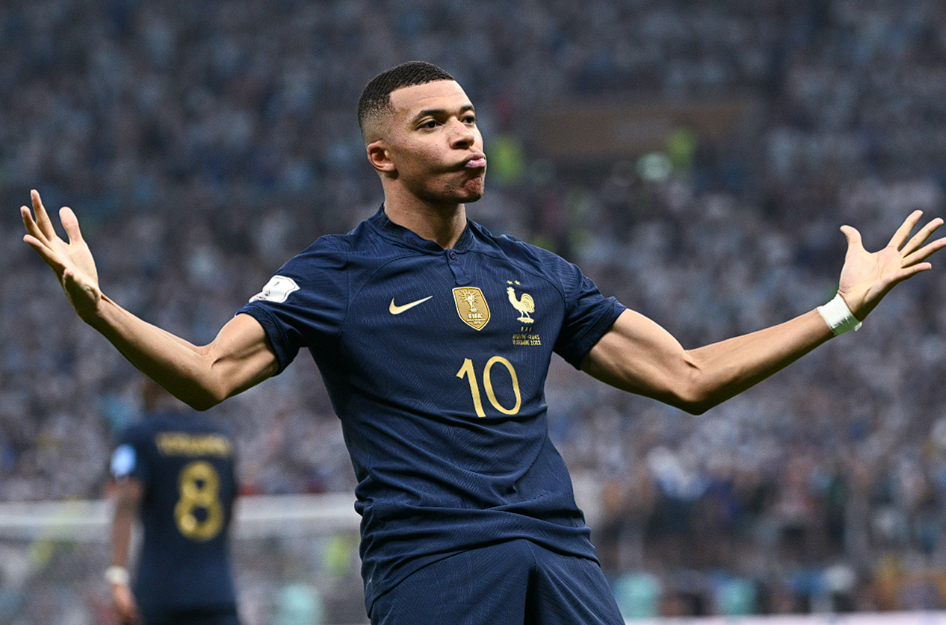 皇马与姆巴佩团队就复出时间存分歧，世界杯前景成关键考量