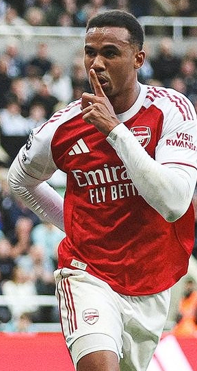 马特拉齐建言阿森纳防线重组，加布里埃尔获评金球潜力股